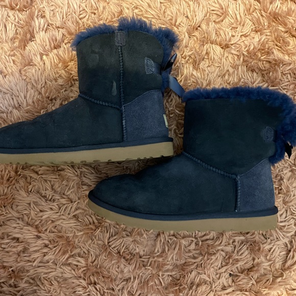 Ugg boots - Picture 2 of 3